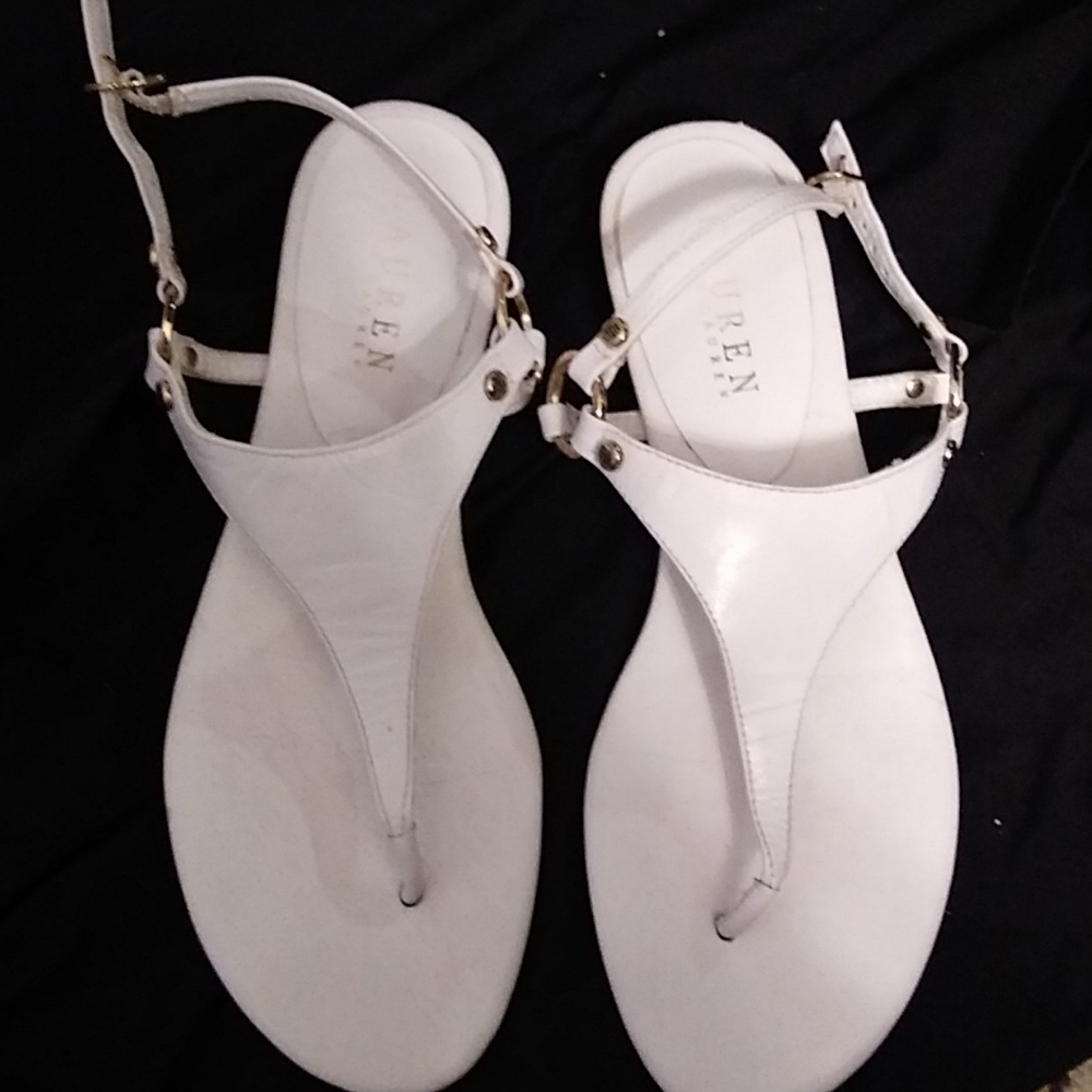 Sandles